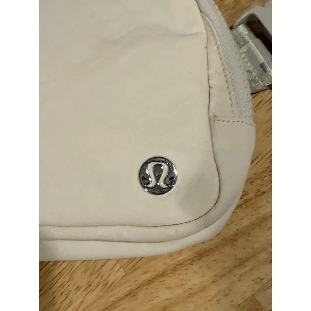 Lululemon Everywhere Belt Bag 1L White Opal Belt Bag Crossbody Fanny Pack OS